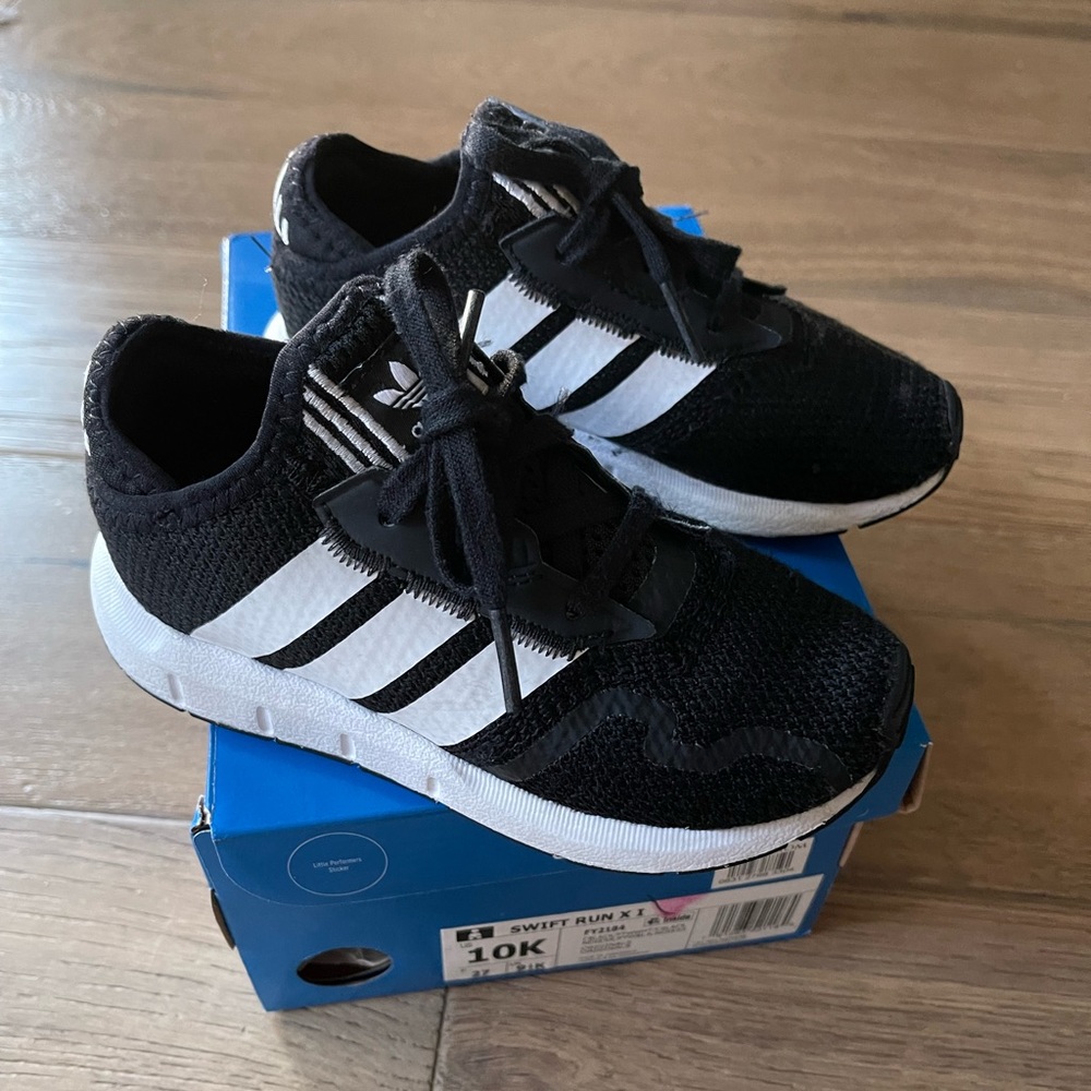 Adidas Originals Toddler Swift Run X Sneaker